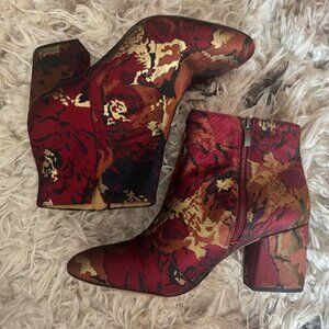 SARTO By Franco Sarto "Olympia" Maroon Gold Brocade ankle boots 10 block heel